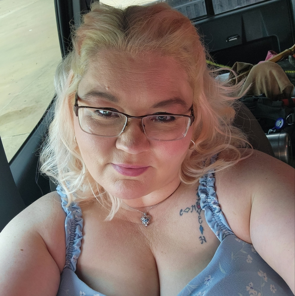 Meet your Posher, Lana